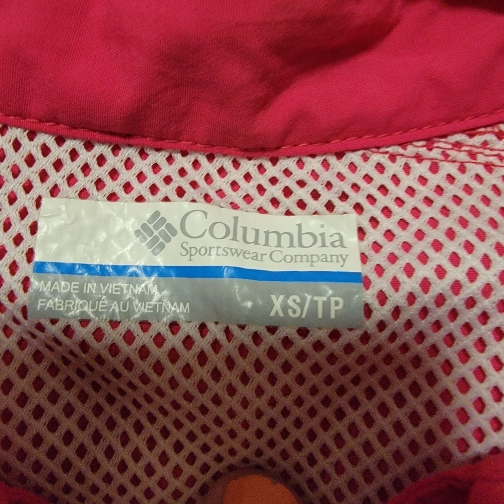 Columbia Performance Fishing Gear,  Hot Pink, Sz XS, Like New Extra Buttons Att. - Picture 7 of 7